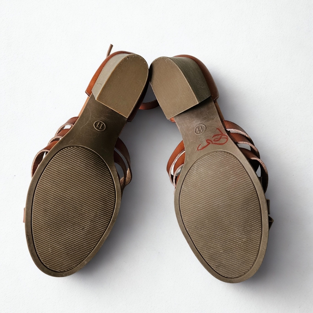 Universal Thread Addie tan strap block heels - Picture 4 of 4